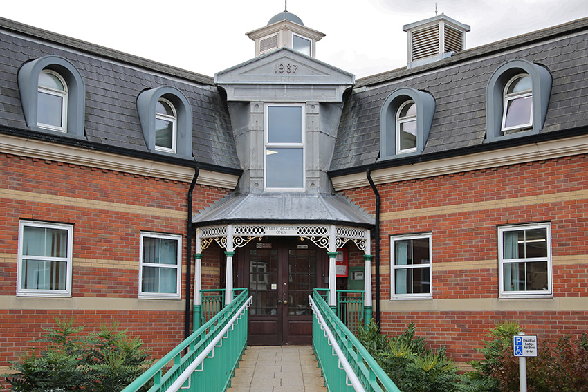 Civic Offices Cleethorpe